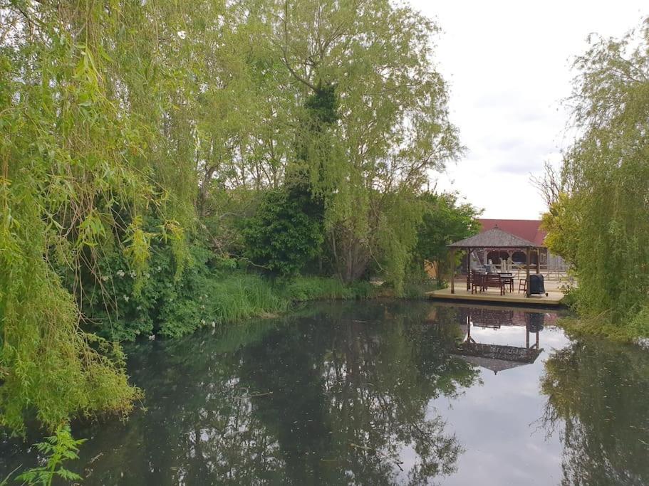Villa Pondside Barn Long Wittenham Exterior foto